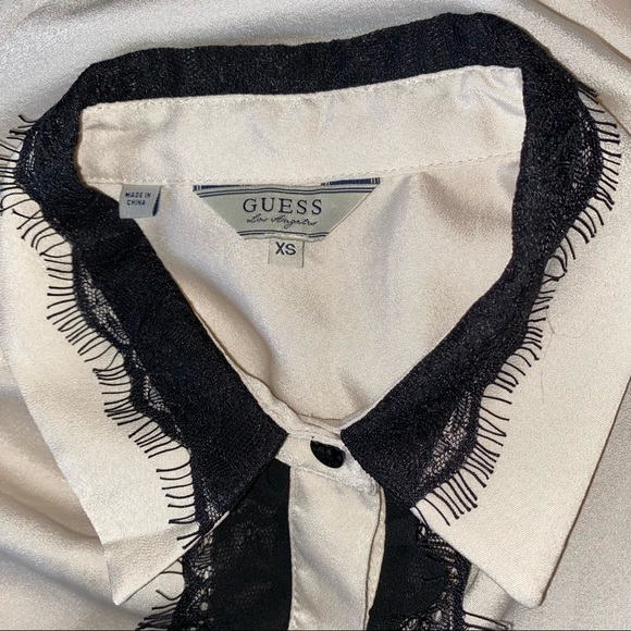 Guess cream and black tuxedo blouse - Picture 4 of 6